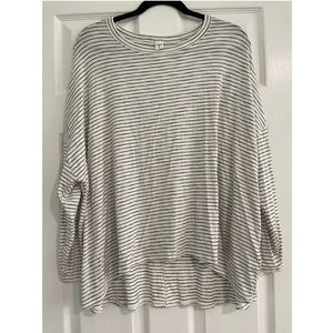 Old Navy Luxe Striped Long Sleeve High Low Top